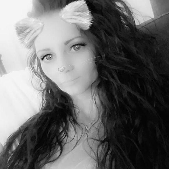 Meet your Posher, Dawn - Picture 1 of 1